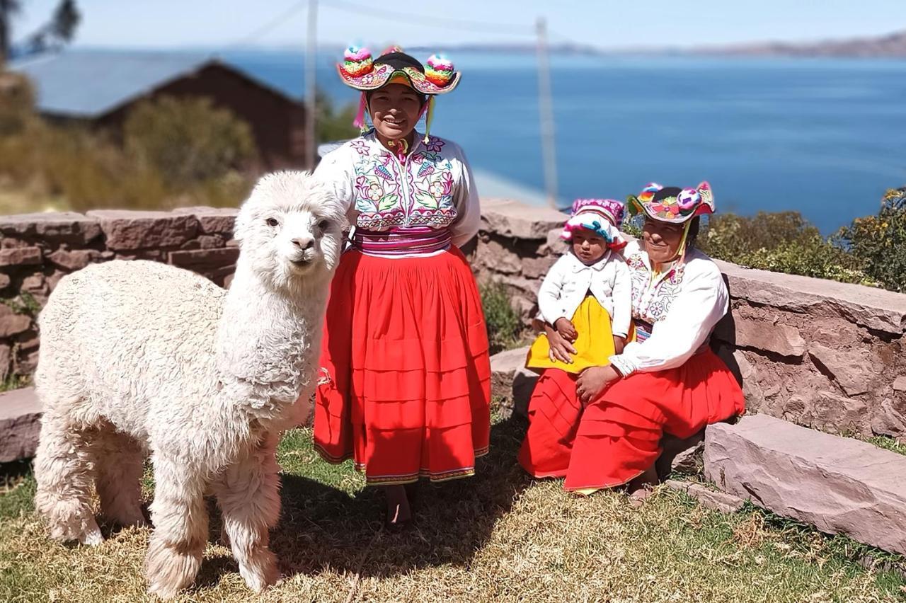 Hospedaje Rural La Florida En Llachon, Titicaca プーノ エクステリア 写真