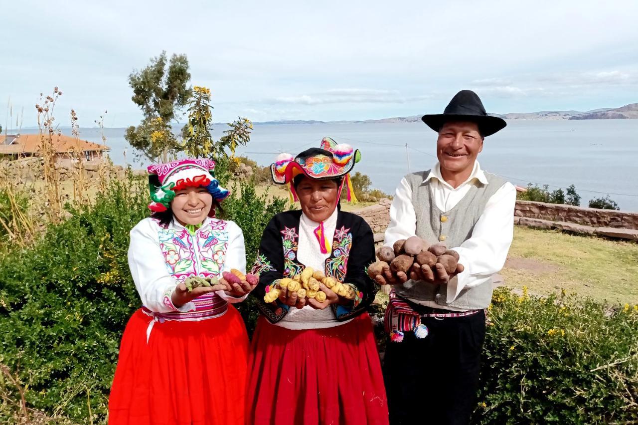 Hospedaje Rural La Florida En Llachon, Titicaca プーノ エクステリア 写真