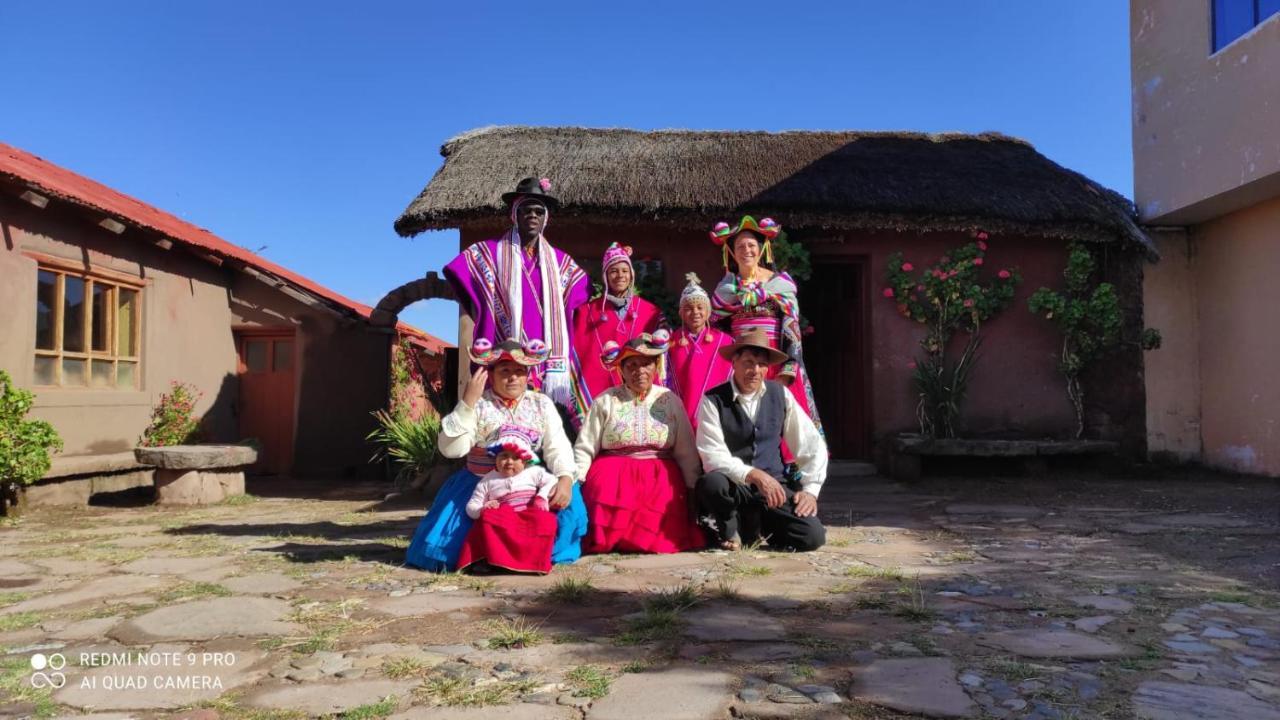 Hospedaje Rural La Florida En Llachon, Titicaca プーノ エクステリア 写真