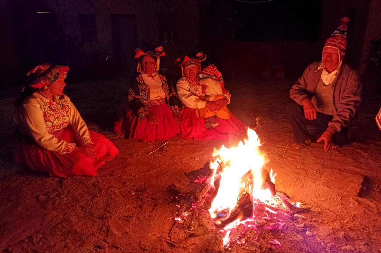 Hospedaje Rural La Florida En Llachon, Titicaca プーノ エクステリア 写真