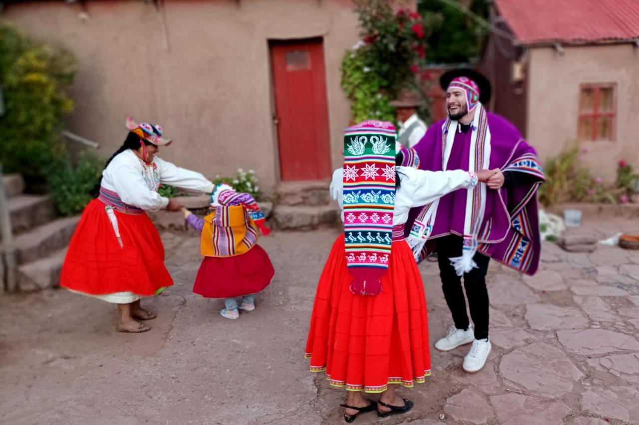 Hospedaje Rural La Florida En Llachon, Titicaca プーノ エクステリア 写真