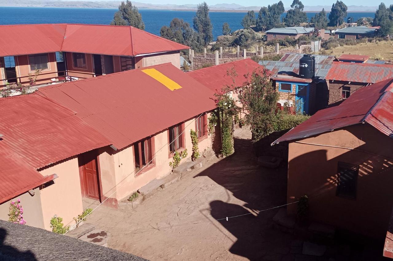 Hospedaje Rural La Florida En Llachon, Titicaca プーノ エクステリア 写真